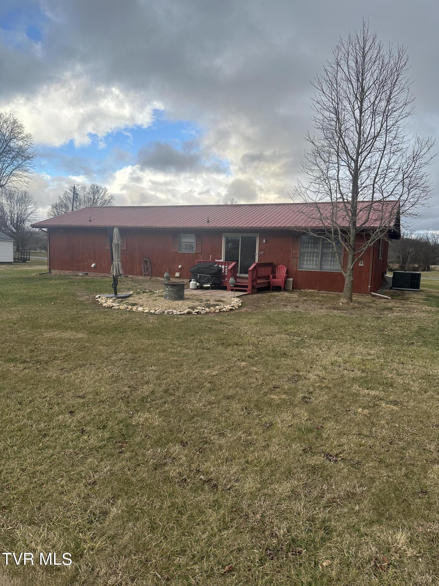 109 Teresa Moore Road Chuckey, TN 37641 - Photo 4 of 24 Back