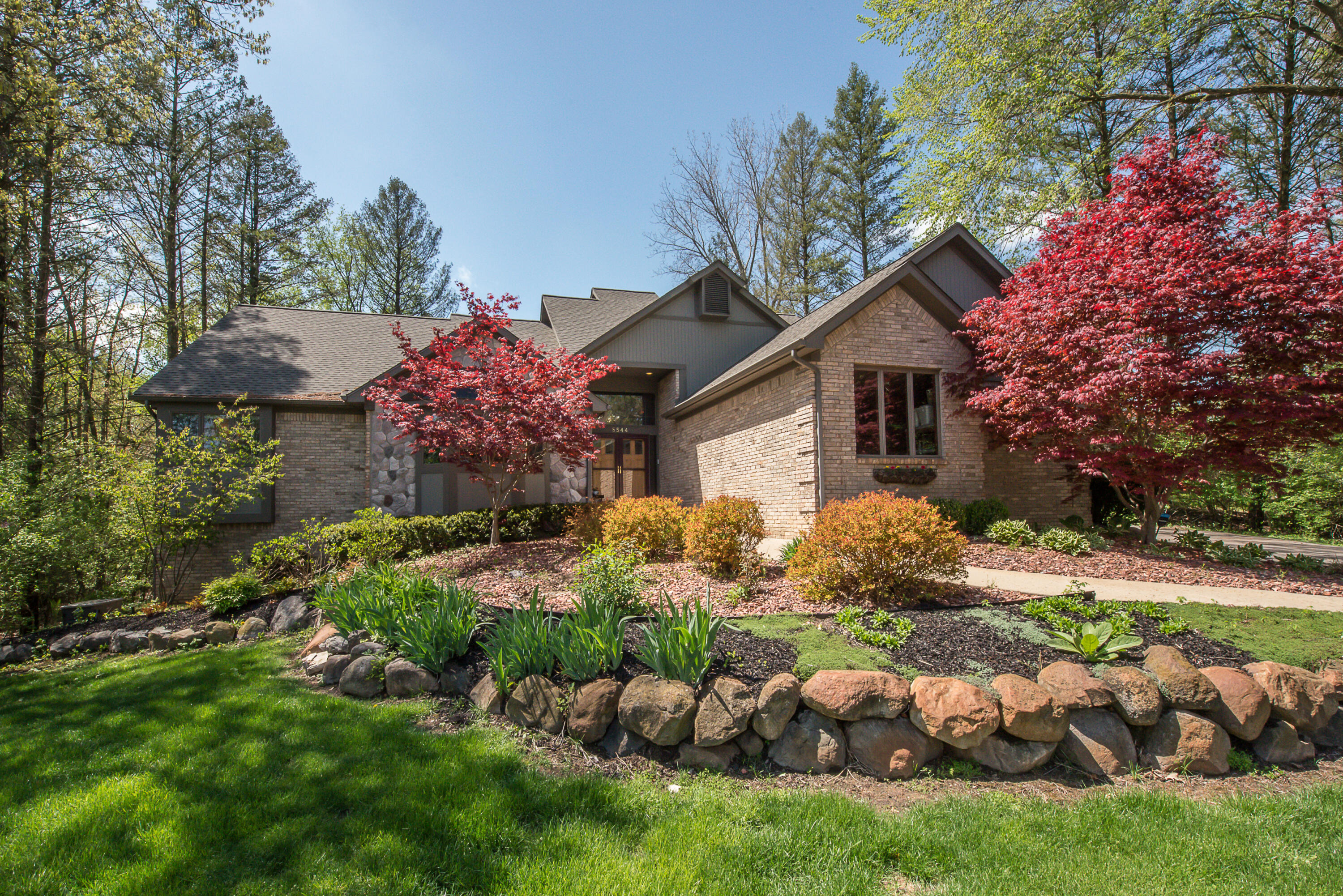 8544 Far Ravine Drive Pinckney, MI 48169 - Photo 2 of 69 DSC_1113