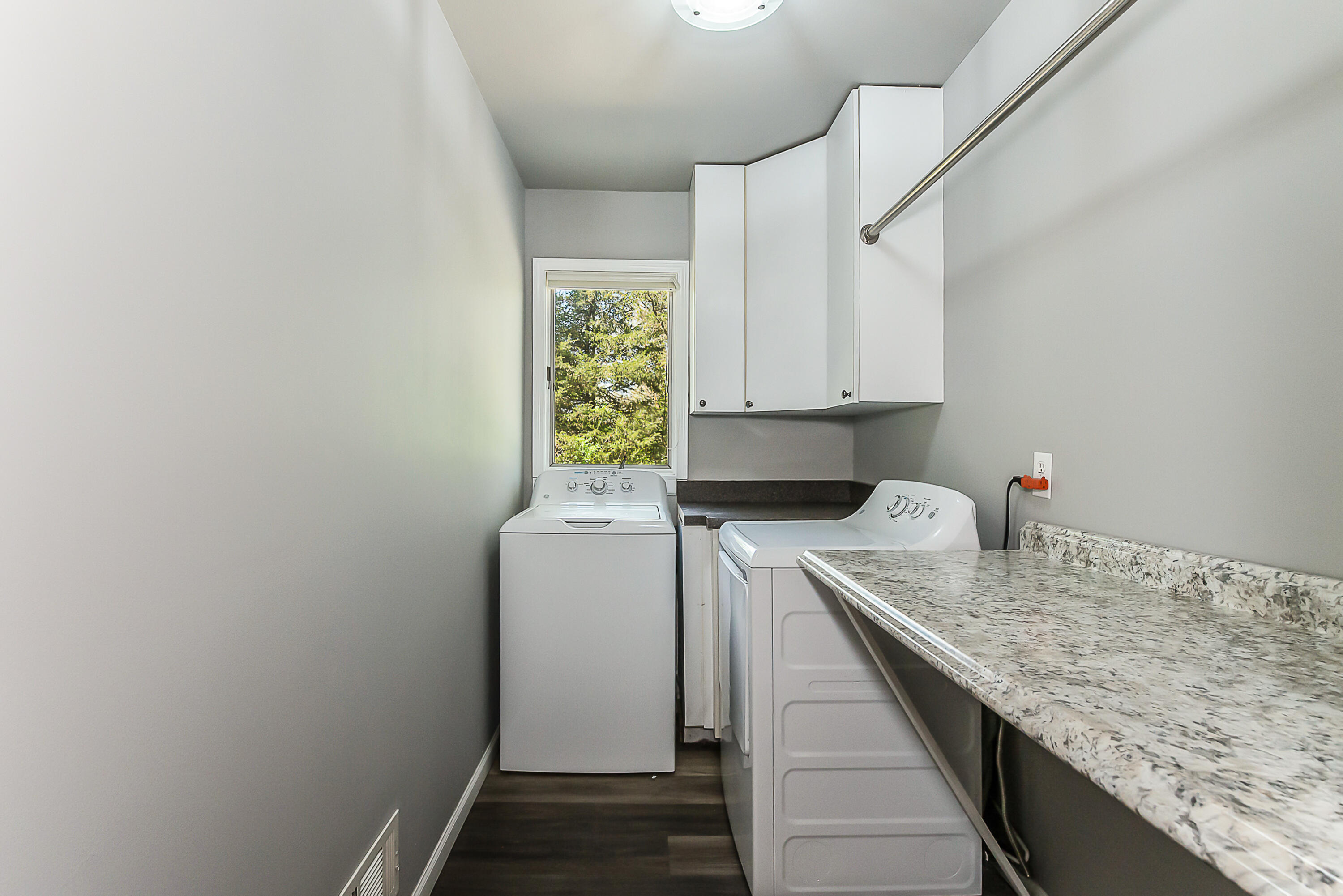 8544 Far Ravine Drive Pinckney, MI 48169 - Photo 22 of 69 DSC_1309