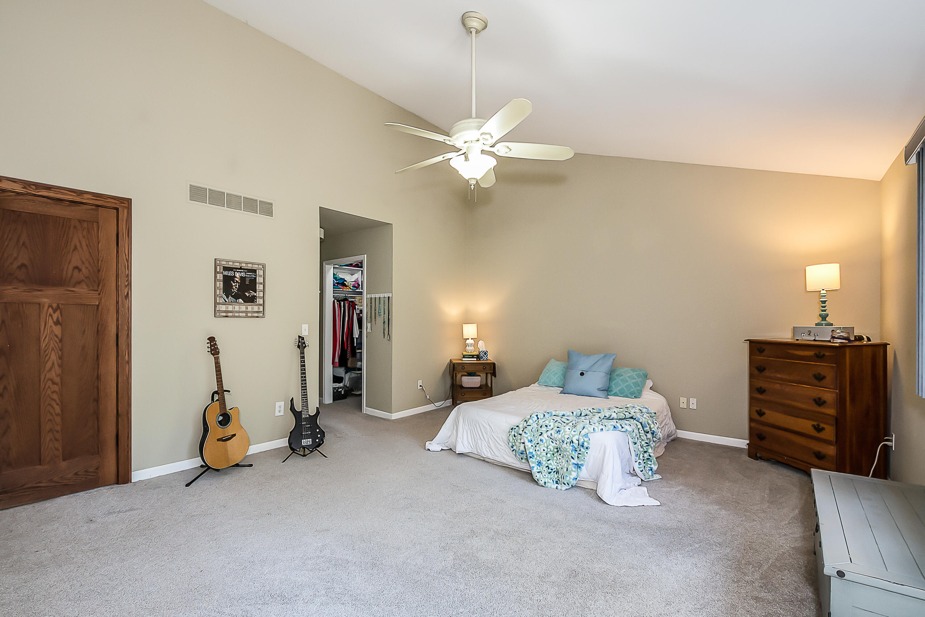 8544 Far Ravine Drive Pinckney, MI 48169 - Photo 27 of 69 DSC_1405