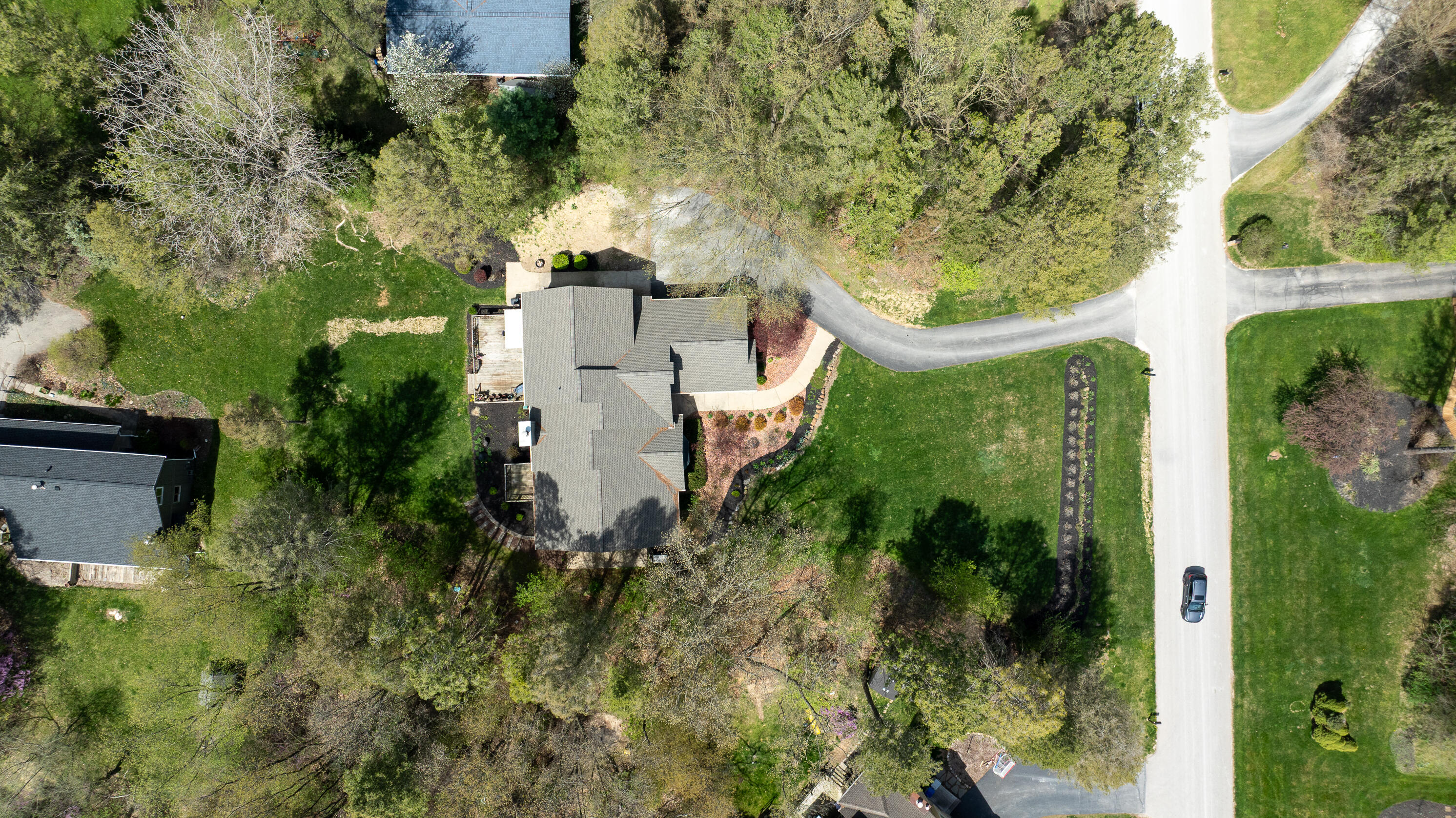 8544 Far Ravine Drive Pinckney, MI 48169 - Photo 63 of 69 DJI_0007