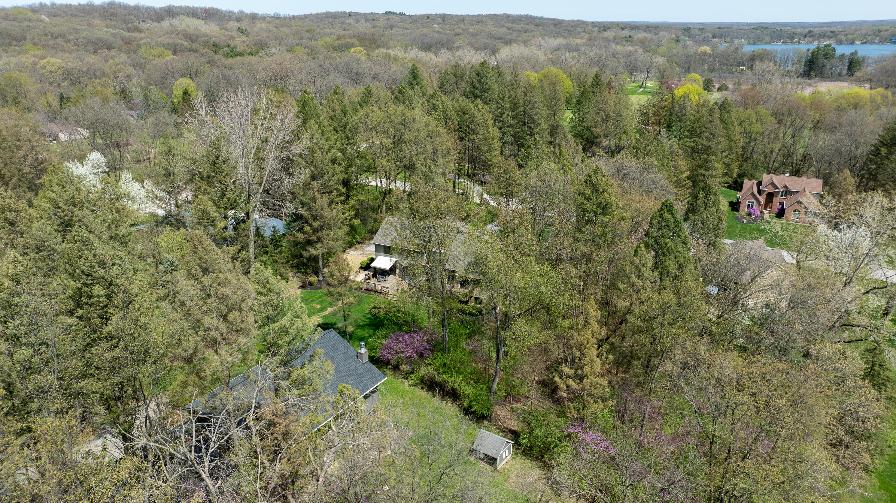 8544 Far Ravine Drive Pinckney, MI 48169 - Photo 65 of 69 DJI_0014