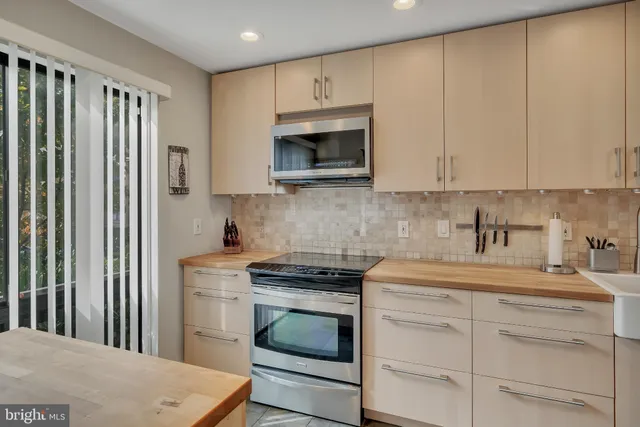 $500,000 | 11604 Ivystone Court, Unit 6, Reston, VA 20191