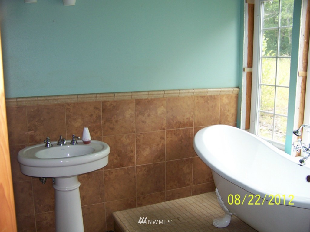 92 Tripp Road Sequim, WA 98382 - Photo 9 of 11