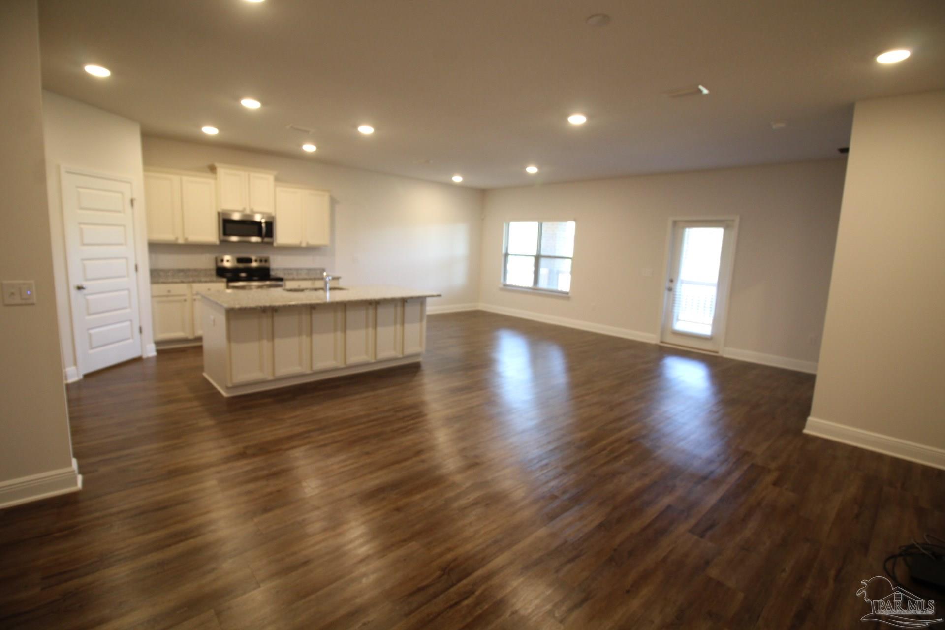 7720 Burnside Loop Pensacola, FL 32526 - Photo 6 of 28
