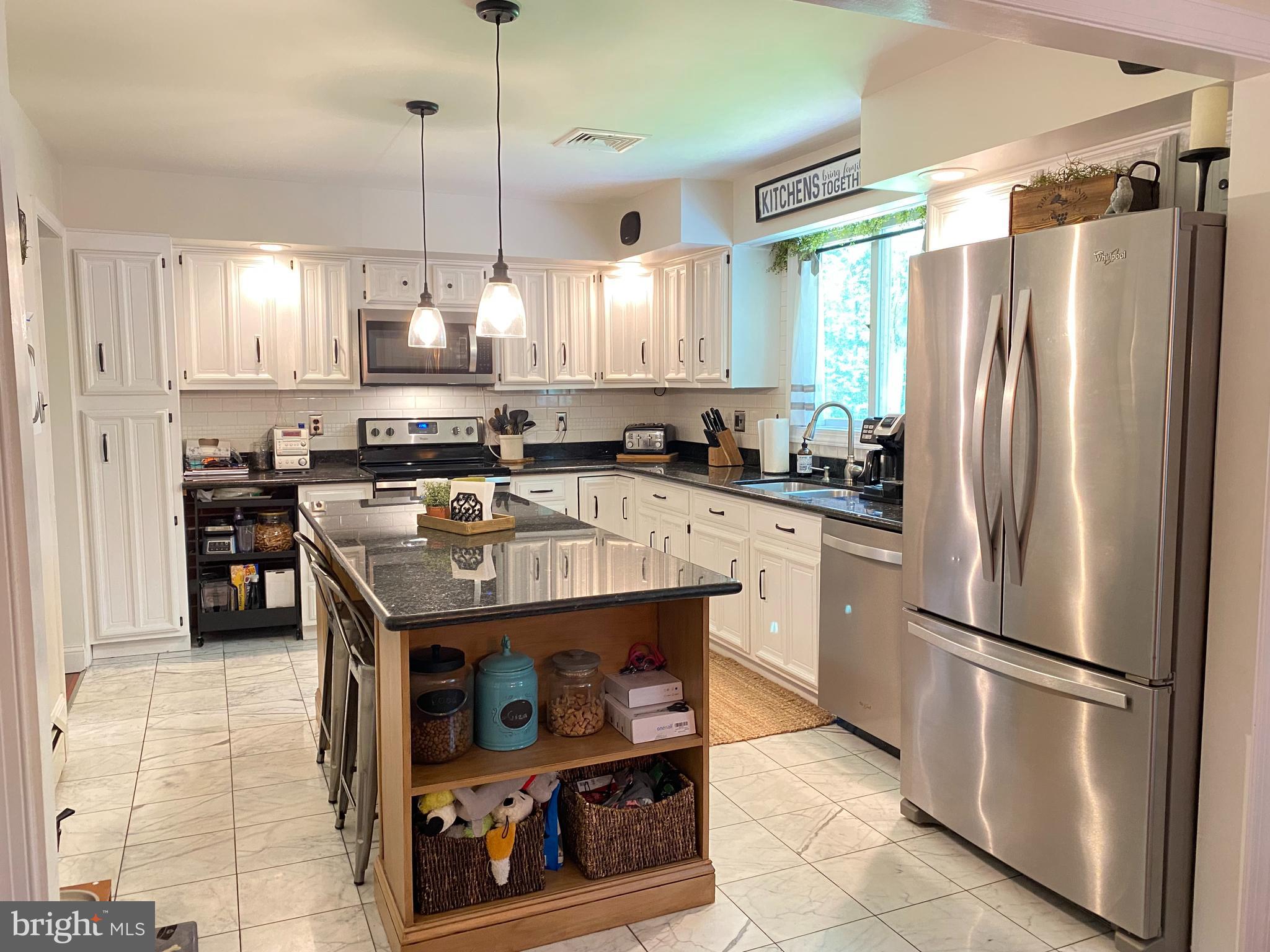 90 Grassy Lake Road Shamong, NJ 08088 - Photo 3 of 29 Kitchen with Granite and SS Appliances