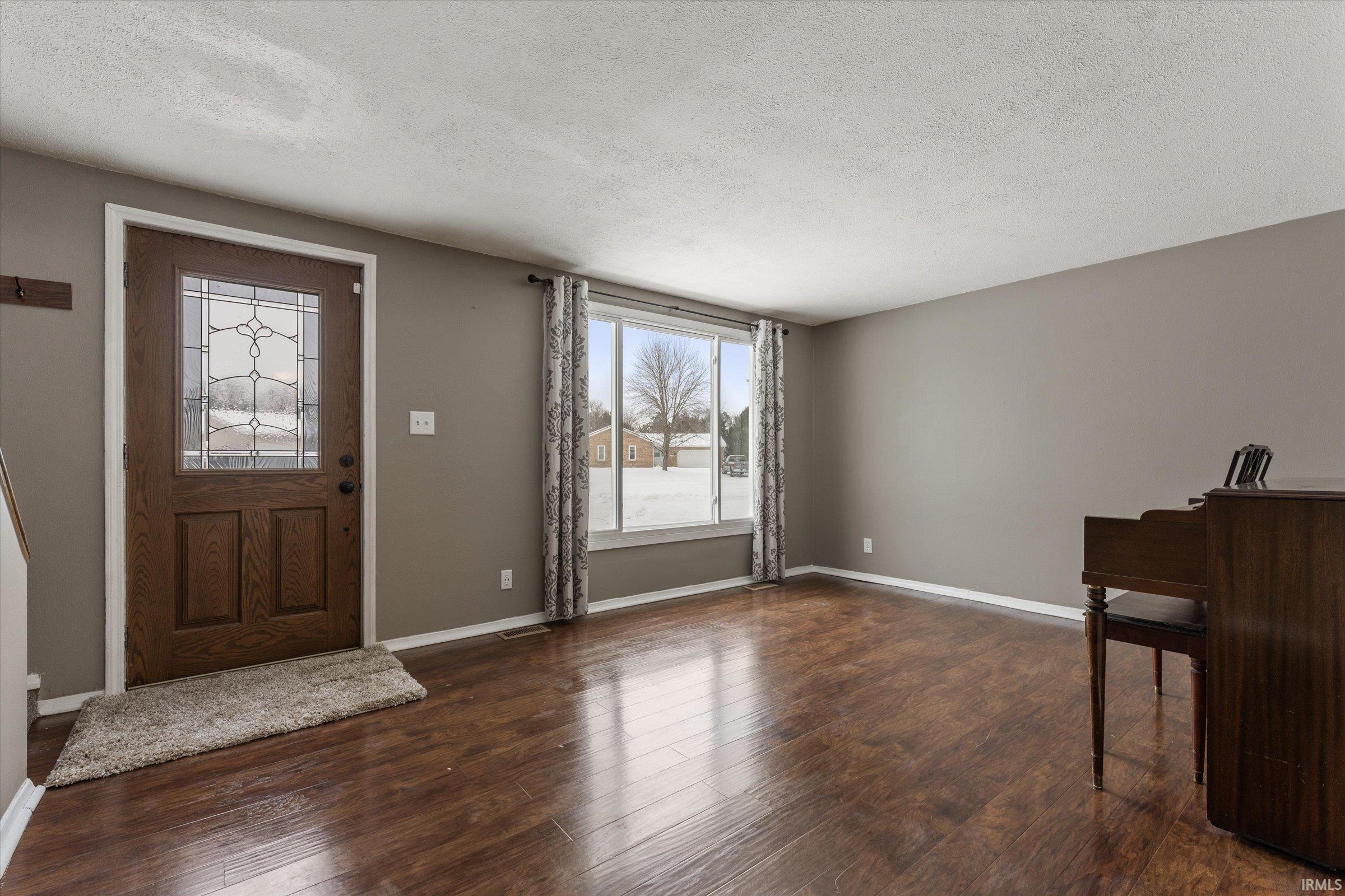 14666 Mill Valley Lane Granger, IN 46530 - Photo 27 of 36