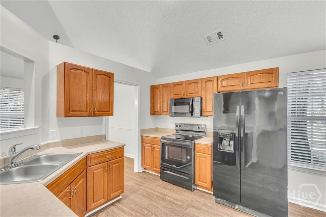 127 Parkview Road Savannah, GA 31419 - Photo 10 of 26