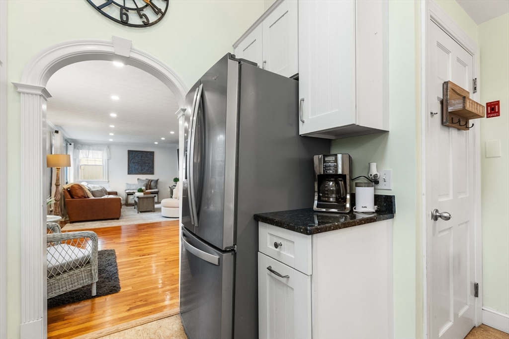 18 Elizabeth Road Stoneham, MA 02180 - Photo 11 of 33 Gallery Image 11
