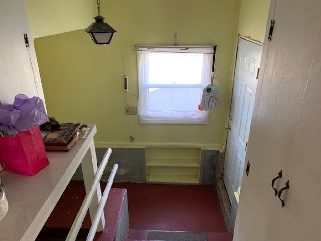 308 Walnut Court St. Louis, MI 48880 - Photo 11 of 20 1885570-10.JPG