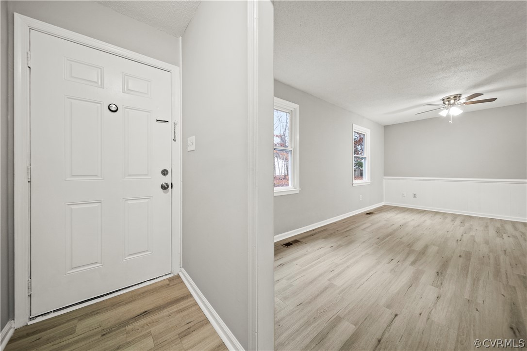 4125 Bronholly Road Chesterfield, VA 23832 - Photo 4 of 33 Gallery Image 4