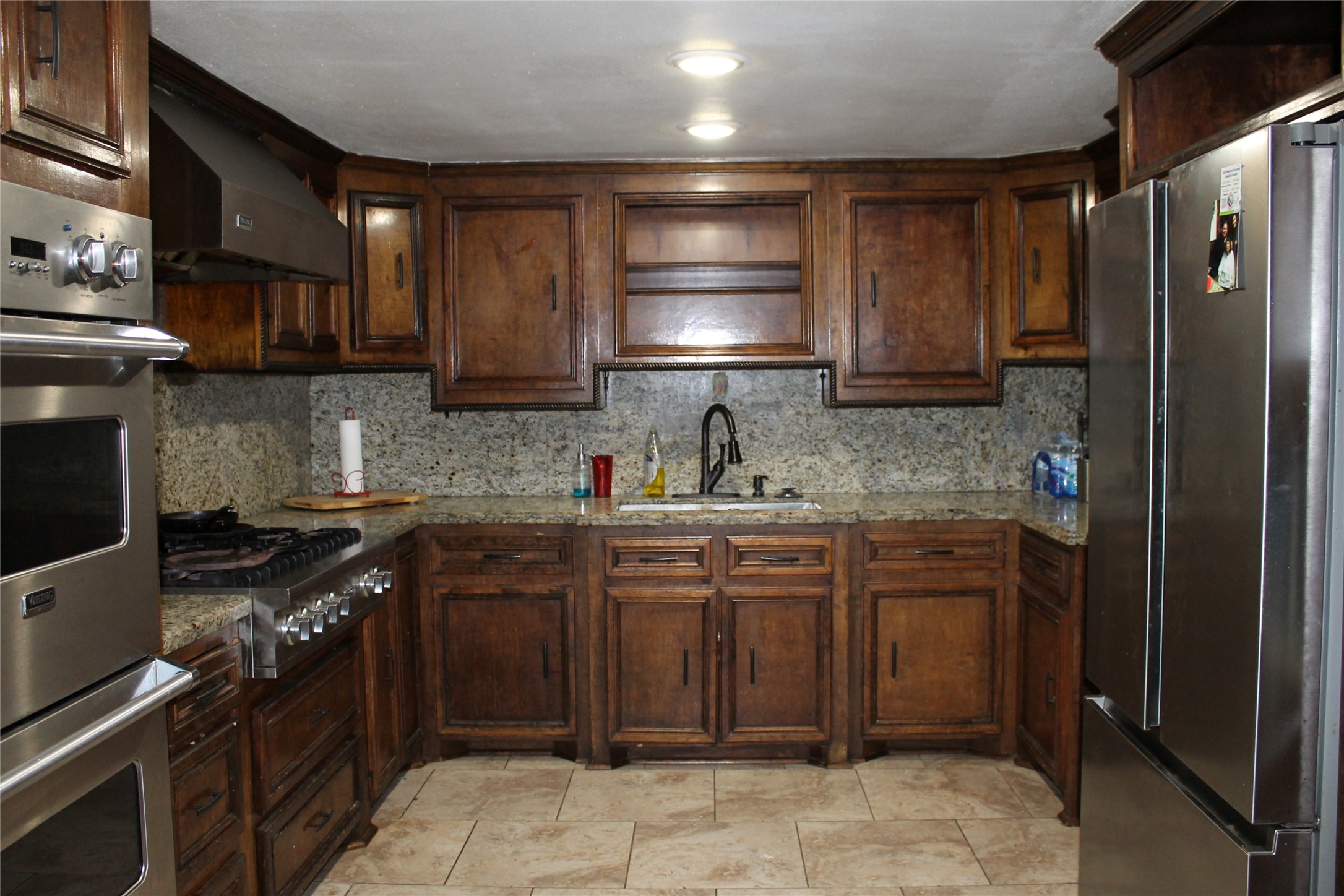 1111 Spur 529 Rosenberg, TX 77471 - Photo 10 of 41 This large kitchen has plenty of cabinet space, all appliances and a large breakfast area located on the opposite side of the kitchen.