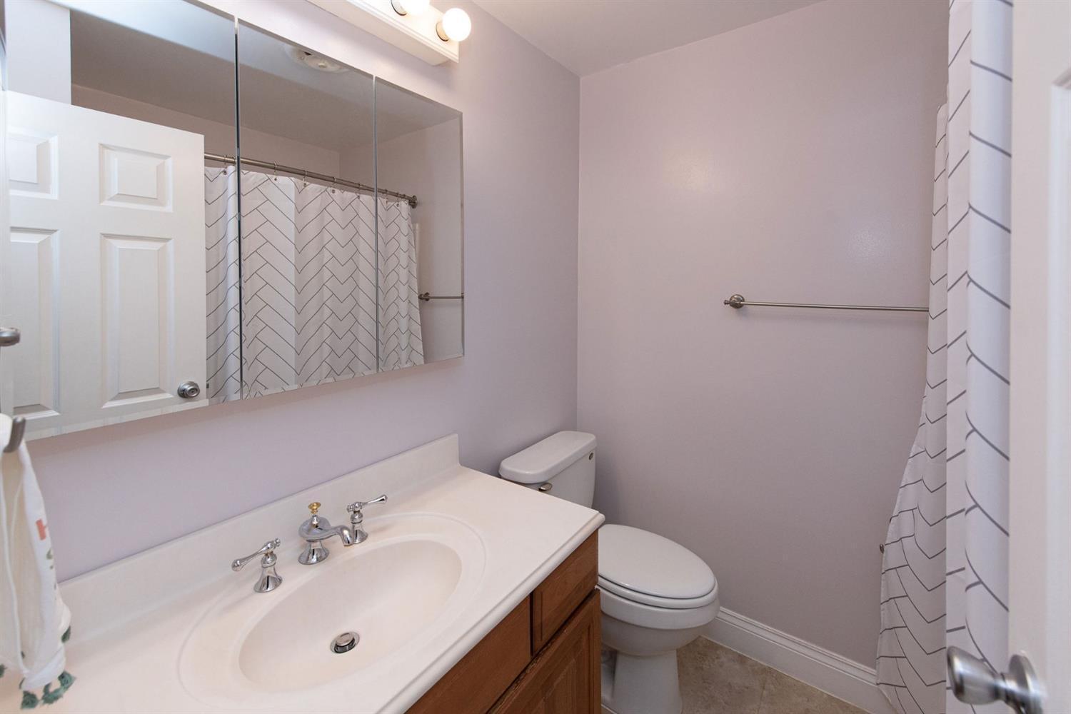 5737 Lawrence Road Cincinnati, OH 45248 - Photo 22 of 37