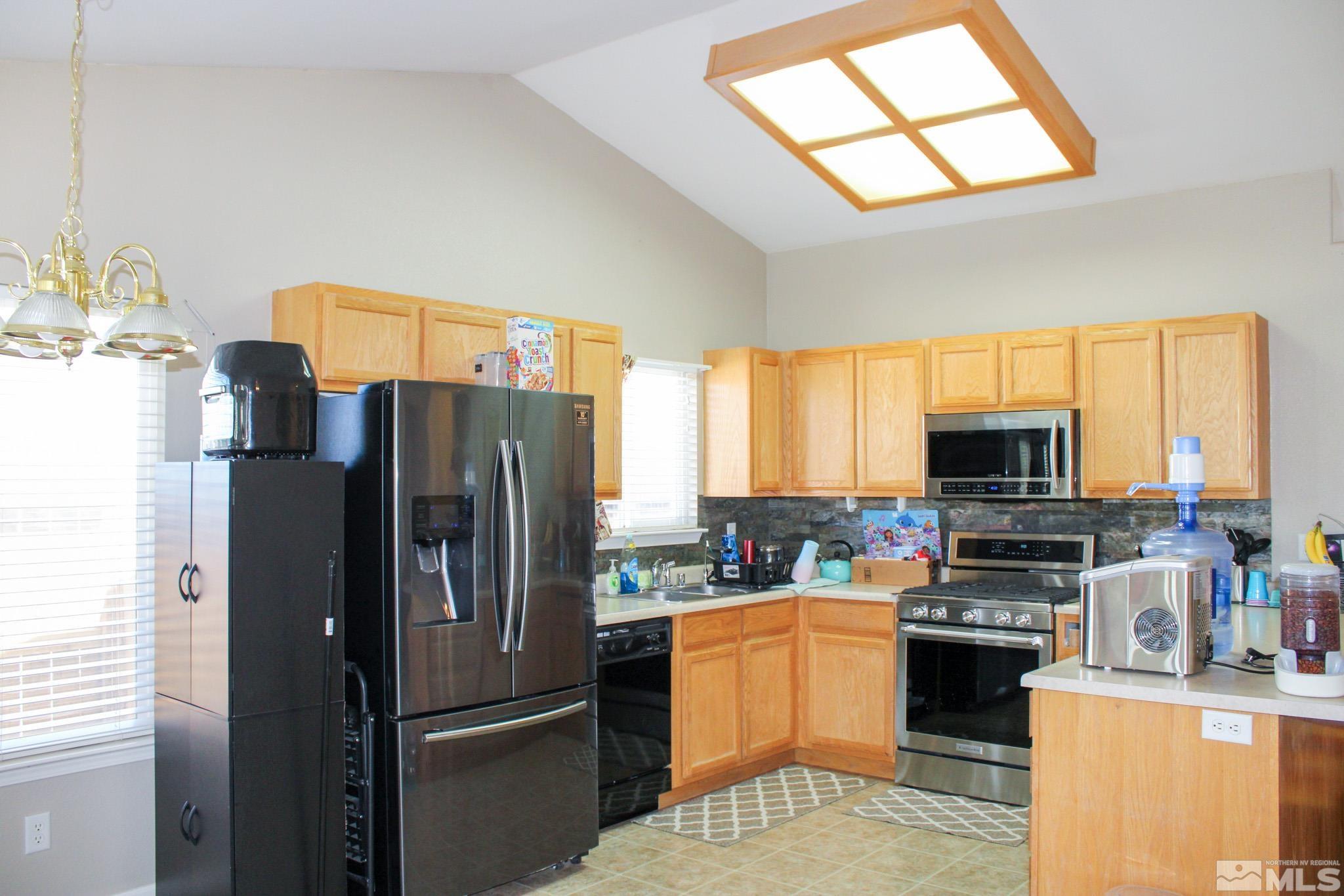 1657 Round Up Road Fernley, NV 89408 - Photo 9 of 33 Photo 9