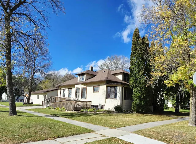 $99,900 | 603 Arnold Avenue North, Thief River Falls, MN 56701