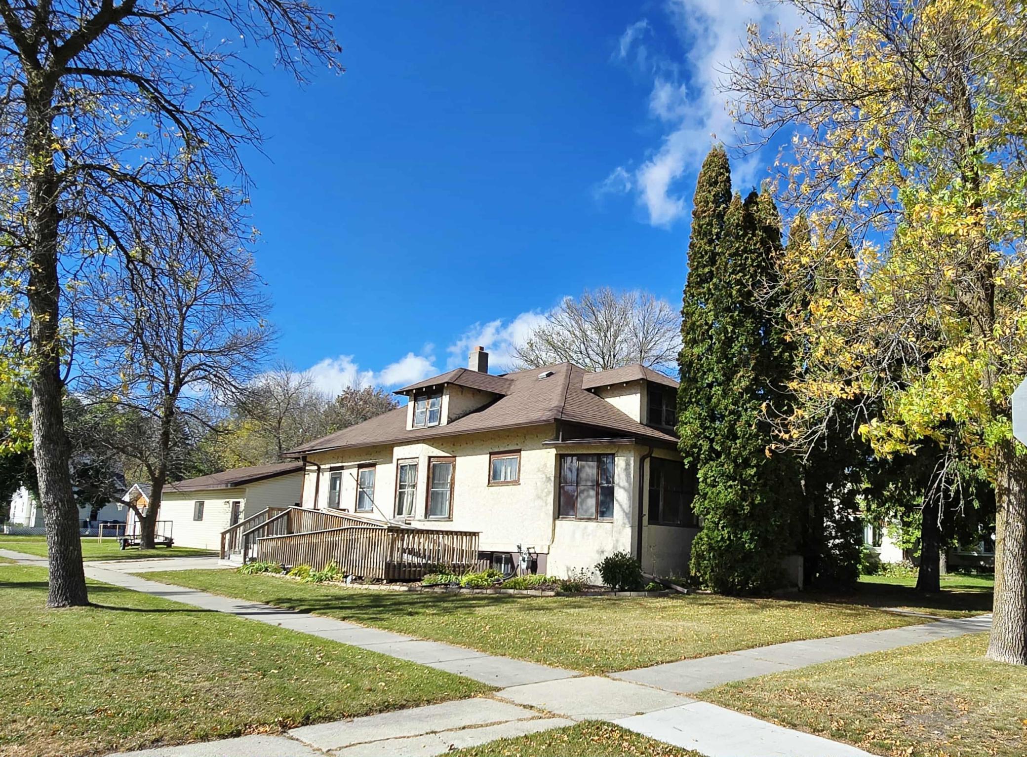 603 Arnold Avenue North Thief River Falls, MN 56701 - Photo 2 of 29