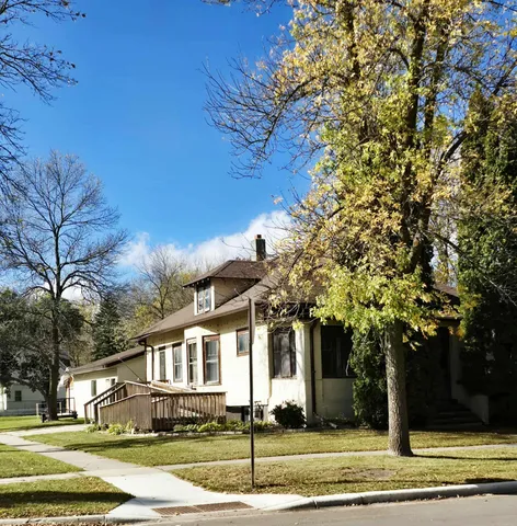 $99,900 | 603 Arnold Avenue North, Thief River Falls, MN 56701