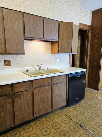 $99,900 | 603 Arnold Avenue North, Thief River Falls, MN 56701