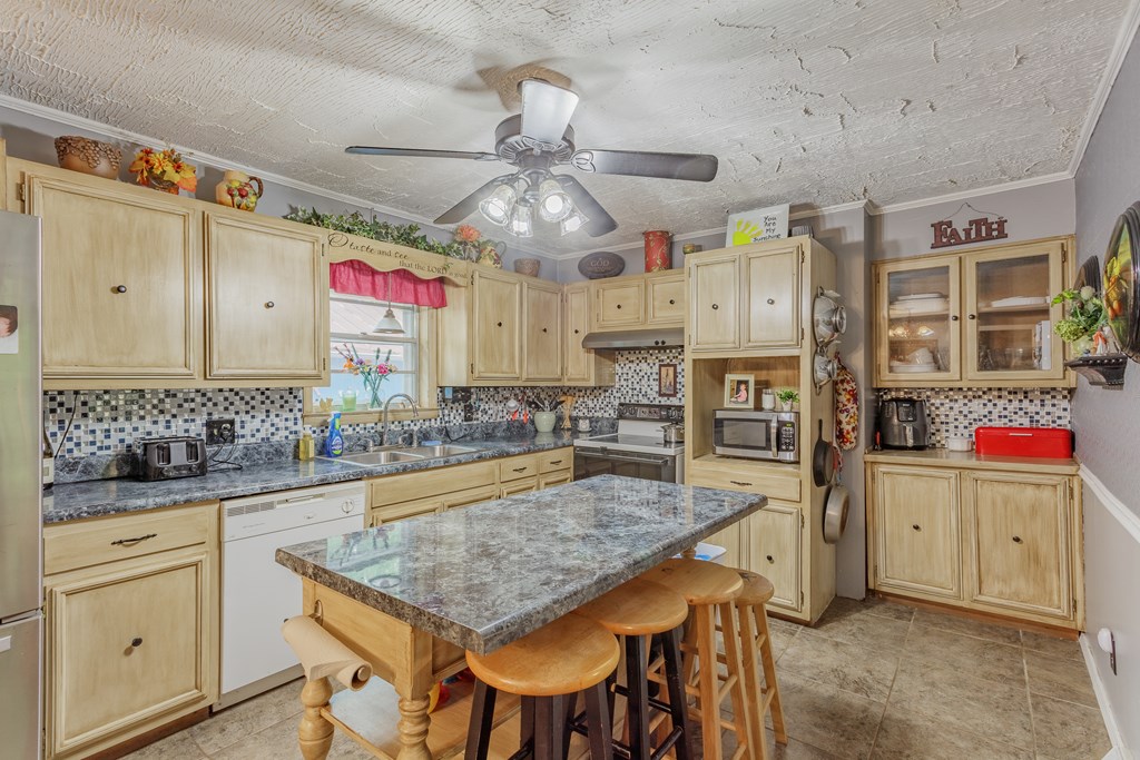 253 Coley Road Rocky Face, GA 30740 - Photo 16 of 39 Gallery Image 16