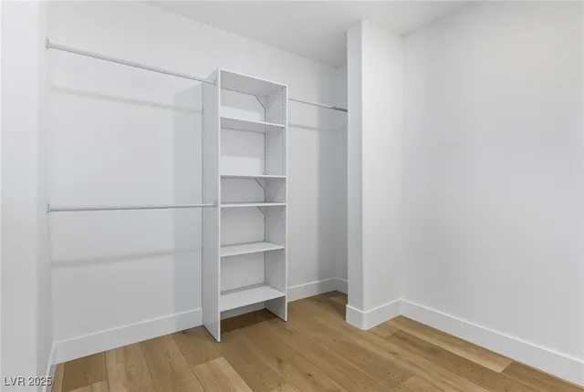 $1,900,000 | 8717 Kingship Court, Las Vegas, NV 89129