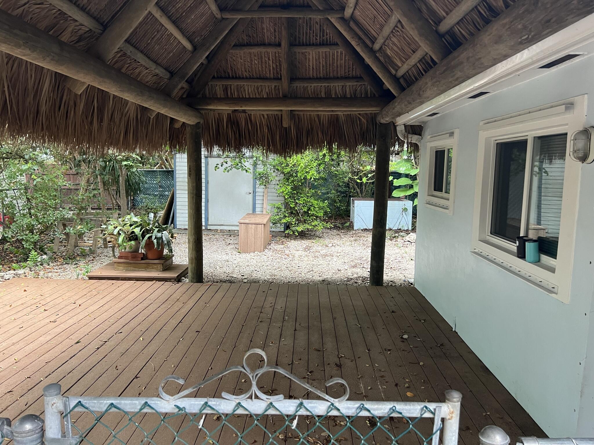 805 Madrid Road Key Largo, FL 33037 - Photo 4 of 31 Under Tiki