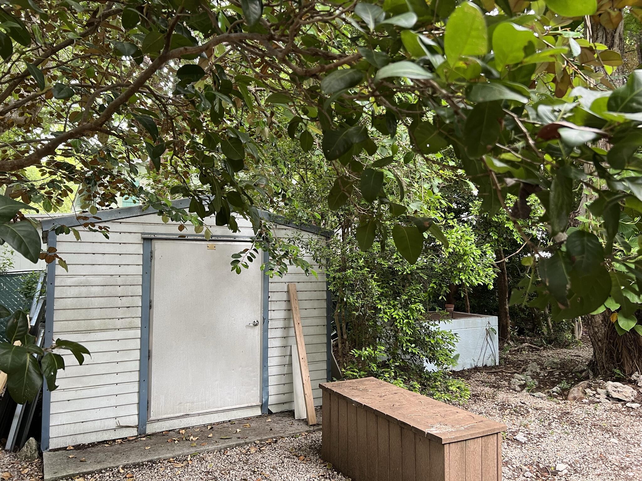805 Madrid Road Key Largo, FL 33037 - Photo 8 of 31 Shed/Backyard