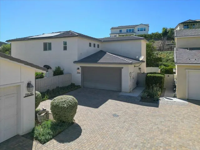 $1,169,000 | 21644 Long Trot Drive, Escondido, CA 92029