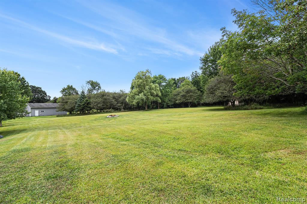 2658 Bullock Road Lapeer, MI 48446 - Photo 27 of 35 Gallery Image 27