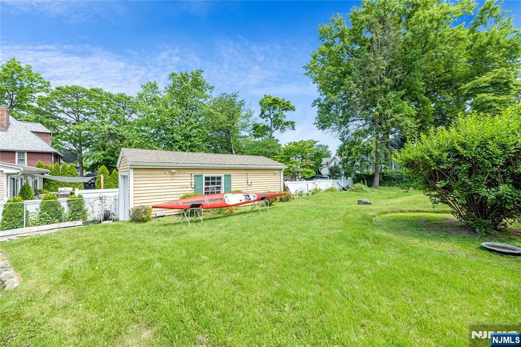 176 Woodward Avenue Rutherford, NJ 07070 - Photo 37 of 50