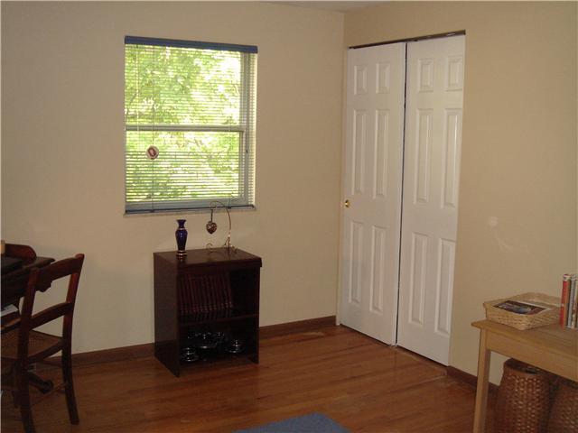 3950 Reed Road Columbus, OH 43220 - Photo 18 of 24 Gallery Image 18