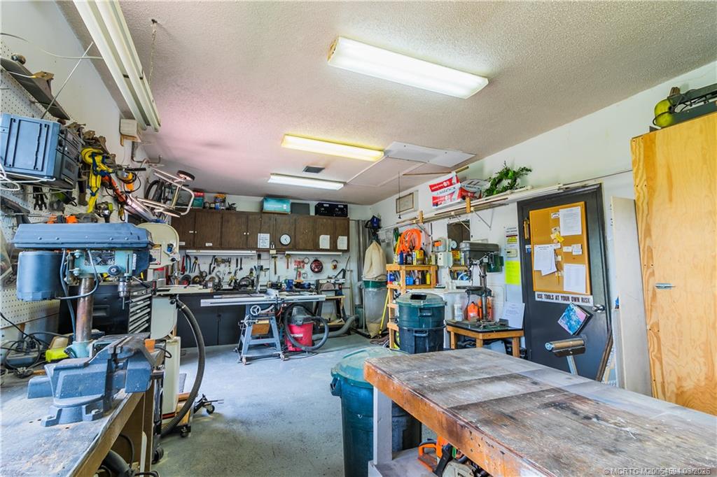 3100 Southeast Pruitt Road, Unit E203 Port St. Lucie, FL 34952 - Photo 36 of 36 Tool check out too.