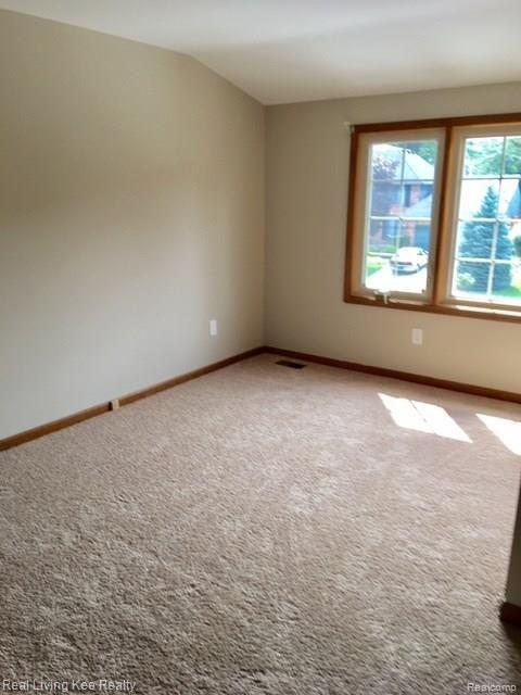 700 Snowmass Drive Rochester, MI 48309 - Photo 7 of 10