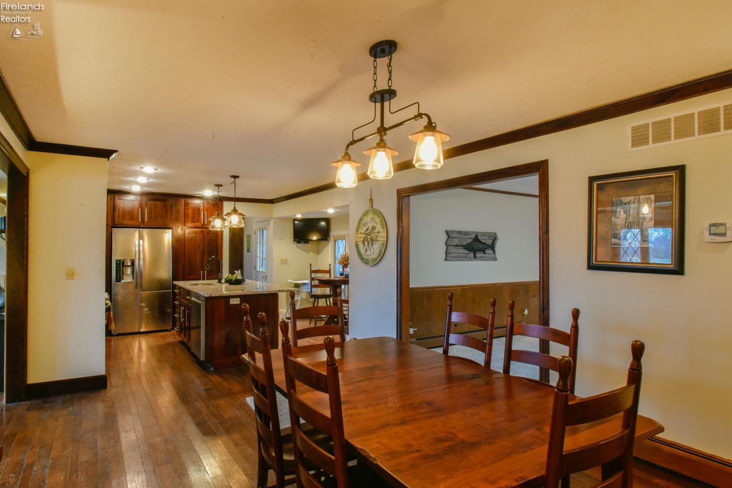 938 Church Road Lakeside Marblehead, OH 43440 - Photo 5 of 31 Gallery Image 5