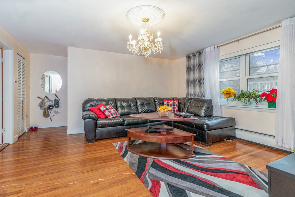99 Chestnut Street, Unit 2 Brookline, MA 02445 - Photo 6 of 20