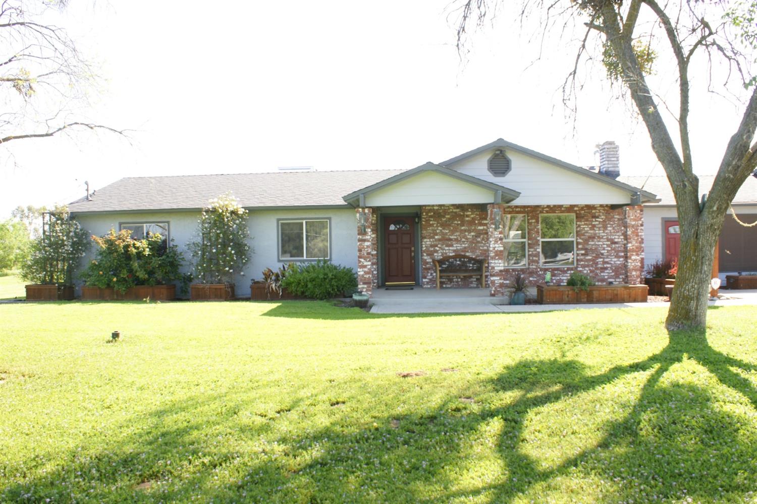 14819 Skyview Road Madera, CA 93636 - Photo 3 of 37 Gallery Image 3