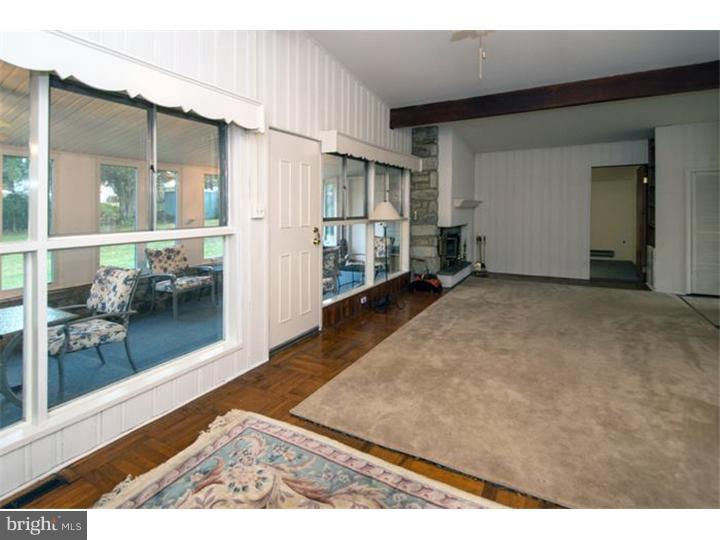 542 Greystone Road Ambler, PA 19002 - Photo 6 of 21 Living Room
