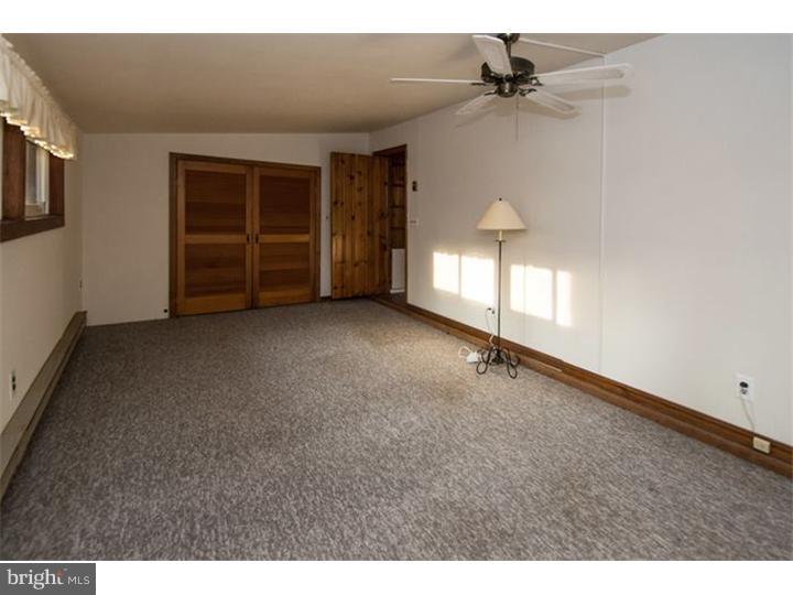 542 Greystone Road Ambler, PA 19002 - Photo 7 of 21 Family Room