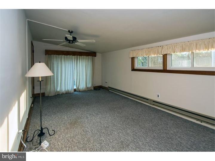 542 Greystone Road Ambler, PA 19002 - Photo 8 of 21 Family Room