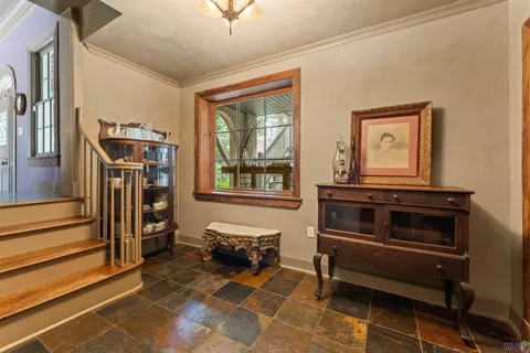$895,000 | 7613 Sevenoaks Avenue, Baton Rouge, LA 70806