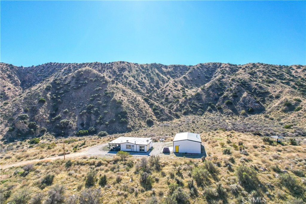 49490 Big Morongo Canyon Road Morongo Valley, CA 92256 - Photo 60 of 75 a view of a yard