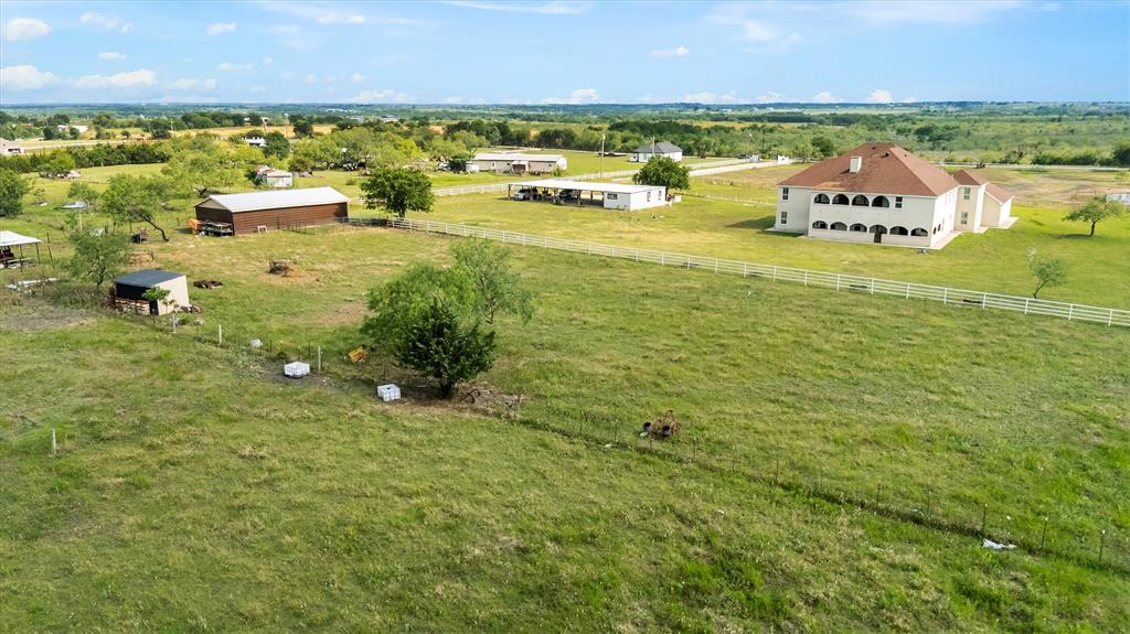 241 Gentry Road Ennis, TX 75119 - Photo 34 of 38