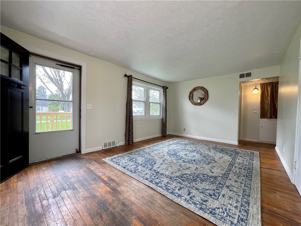 106 Alden Road Greece, NY 14626 - Photo 9 of 17