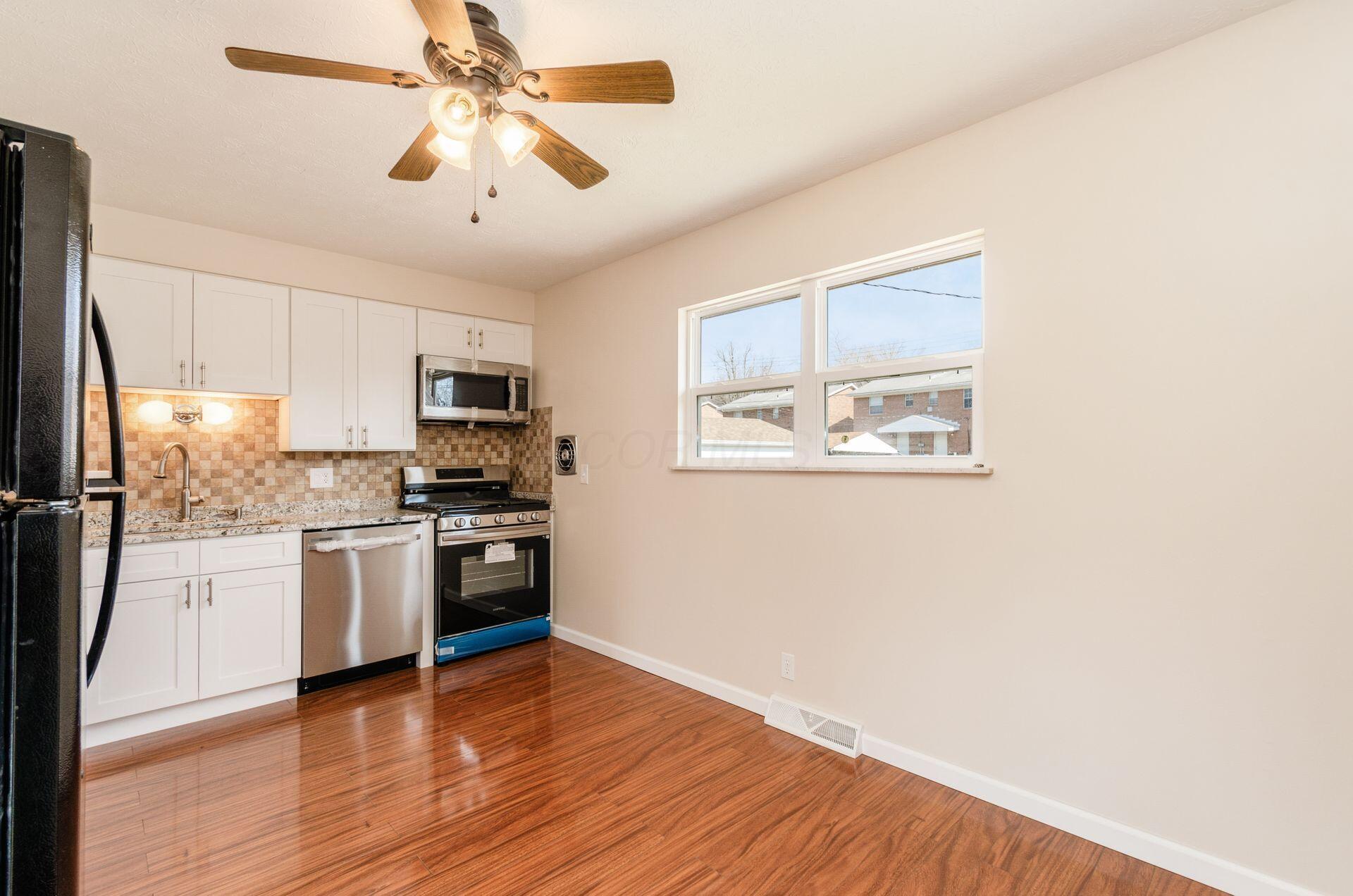 1488 Bycroft Road Columbus, OH 43206 - Photo 7 of 26 New Stainless Steel appliances, cabinets, and countertops