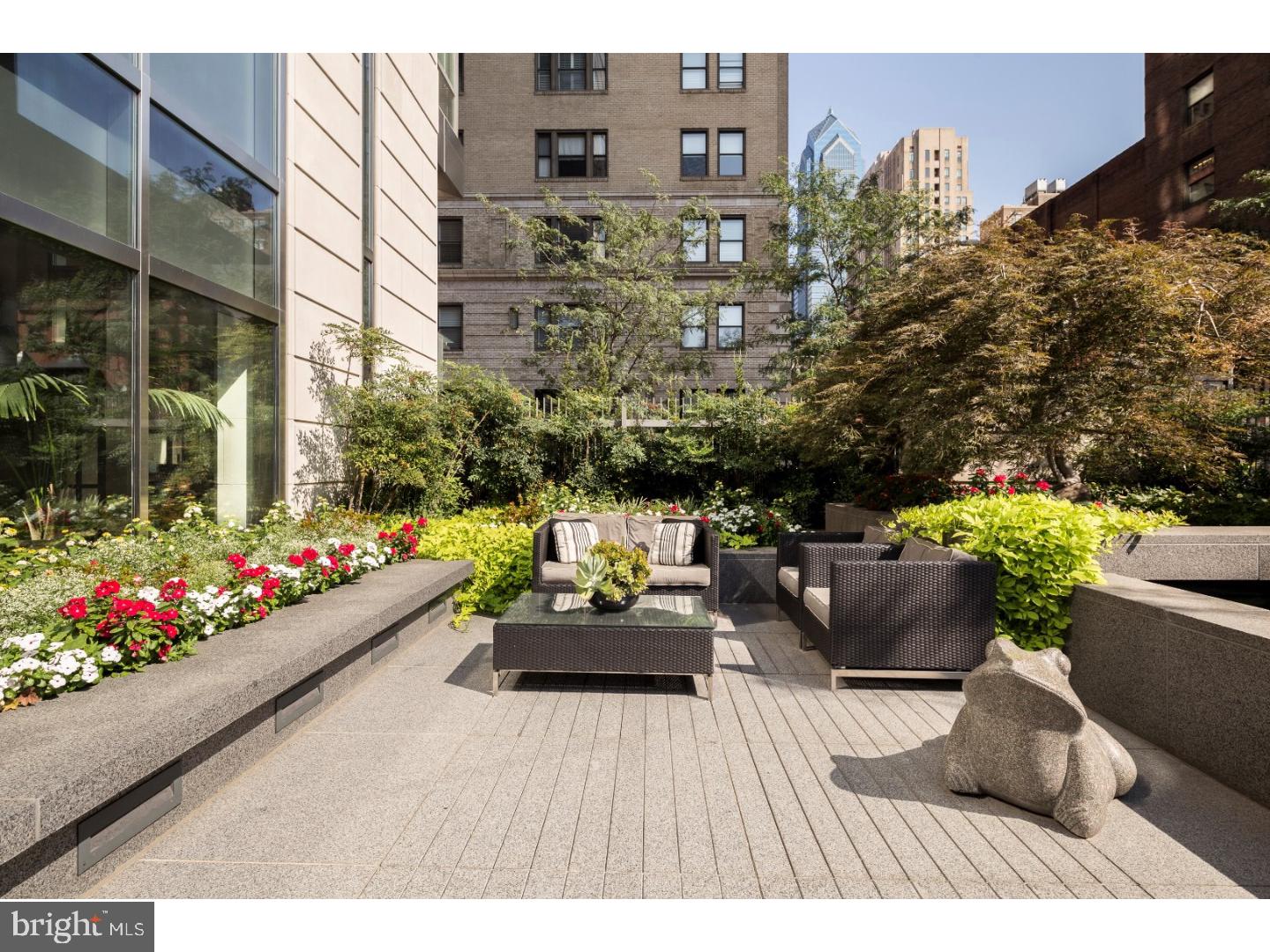 1706 Rittenhouse Square, Unit 402 Philadelphia, PA 19103 - Photo 5 of 20 Common Area