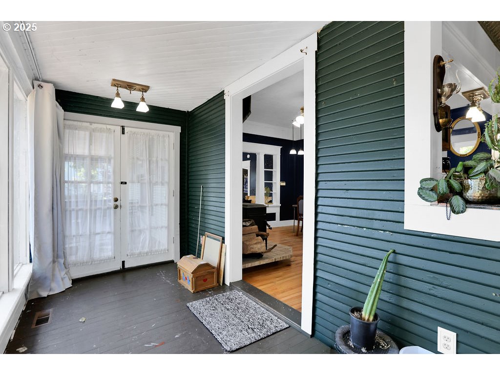 1132 Ash Avenue Cottage Grove, OR 97424 - Photo 16 of 48