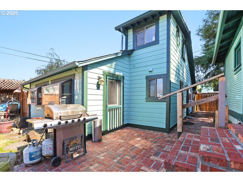 1132 Ash Avenue Cottage Grove, OR 97424 - Photo 41 of 48