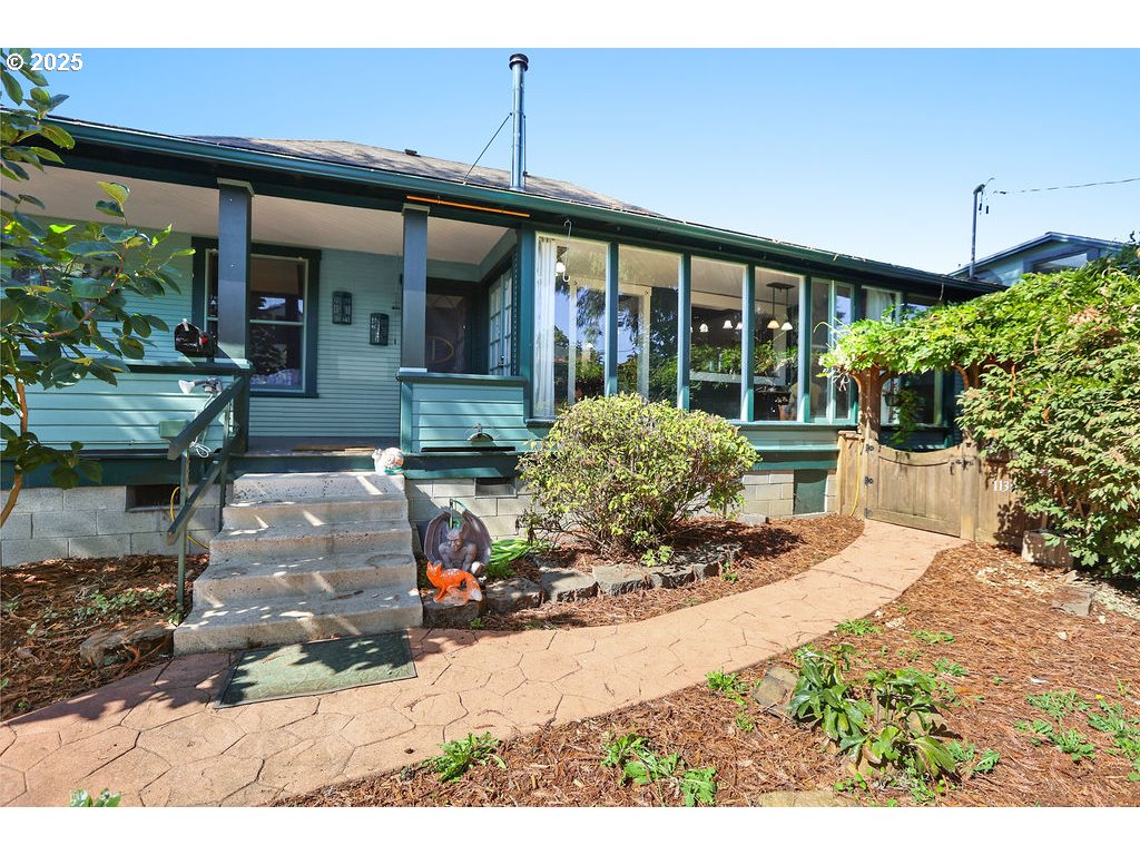 1132 Ash Avenue Cottage Grove, OR 97424 - Photo 5 of 48