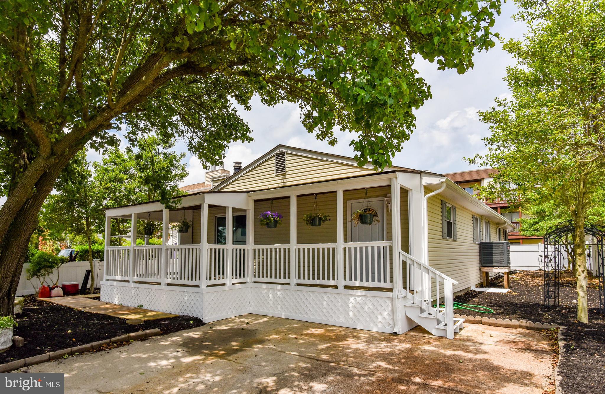714 Anchor Chain Road Ocean City, MD 21842 - Photo 3 of 28 Gallery Image 3