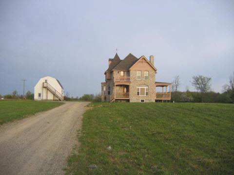 6173 Bricker Road Avoca, MI 48006 - Photo 1 of 12 937536.JPG