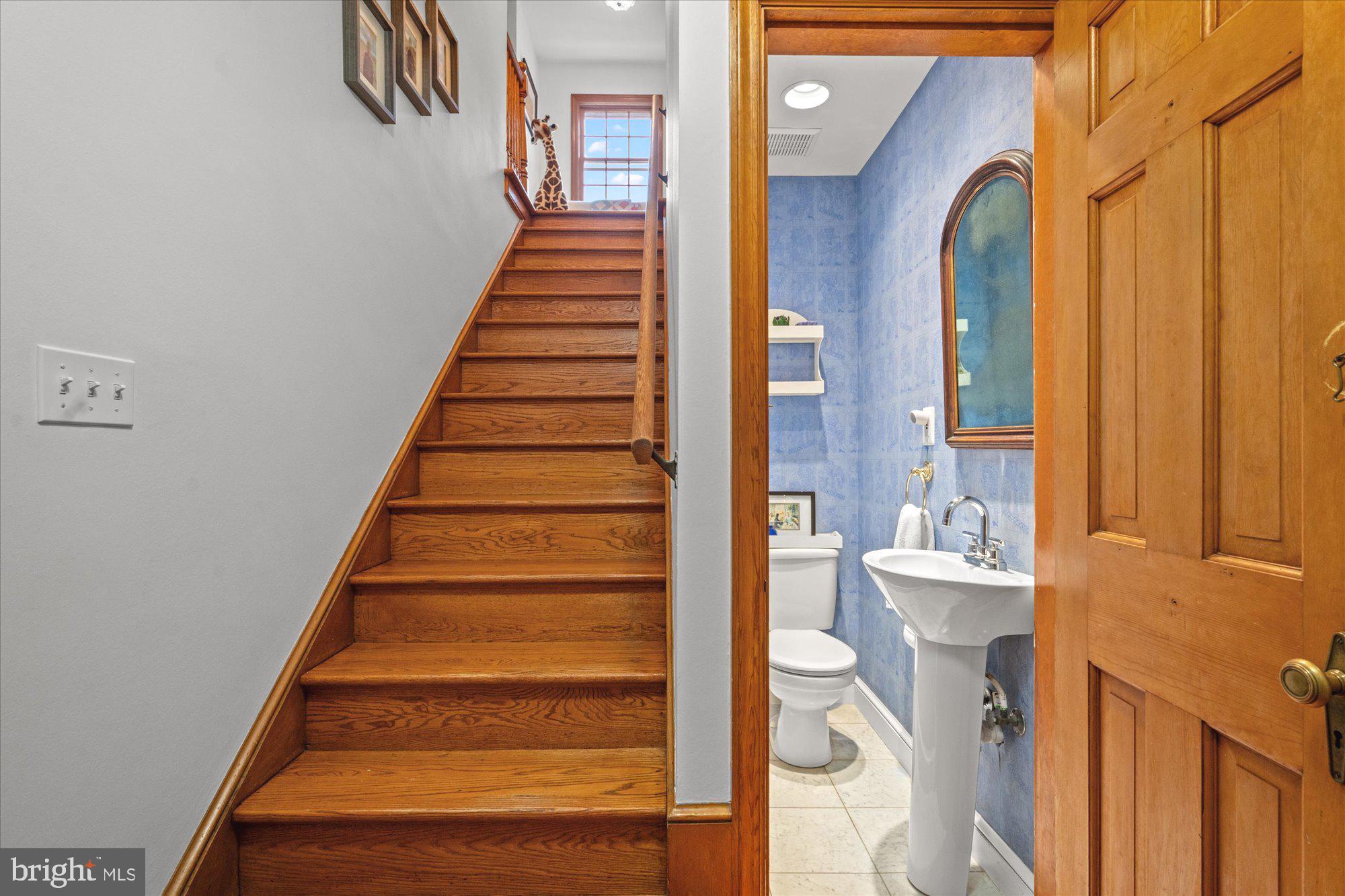 2429 Ridge Rd Drive Alexandria, VA 22302 - Photo 8 of 41 Main Level Powder Room